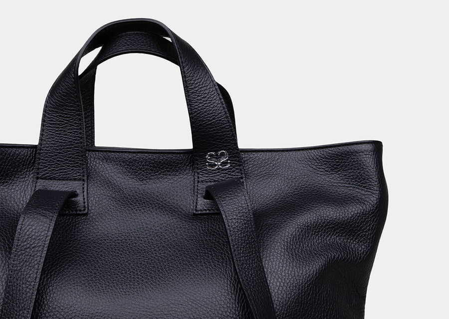 Miss Tote Black